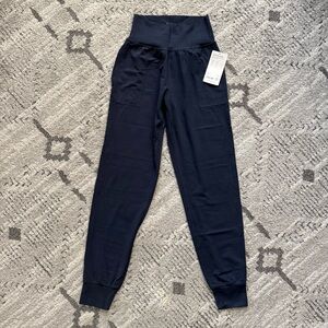 NWT Athleta Salutation joggers XST extra small tall navy